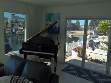 Luxury 4 Bedroom Newport Beach Waterfront Home Sleeps 8
